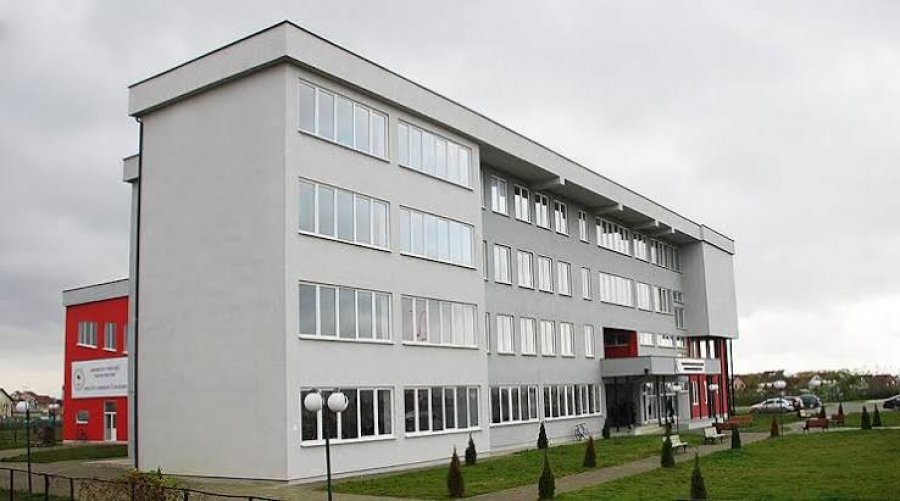 Rreziku i mbylljes së Universitetit të Ferizajt, rektori: Shqetësuese, nëse s’ka reflektim do të marrim masa