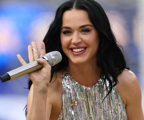 Katy Perry ngjitet sonte në skenën e “Sunny Hill Festival”