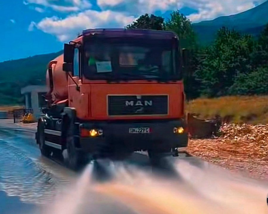 Kaçaniku njofton për pastrimin dhe larjen e rrugëve gjatë natës  kërkohet largimi i automjeteve