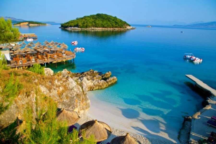  The Wom Travel   Rëra e bardhë dhe ujërat e kthjellëta  sekretet e suksesit të Ksamilit