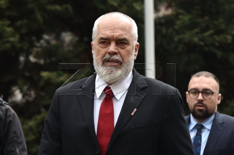 Rama krahason Zvërnecin me Costa Navarinon: Shqipëria mund ta ketë destinacionin më tërheqës të Mesdheut