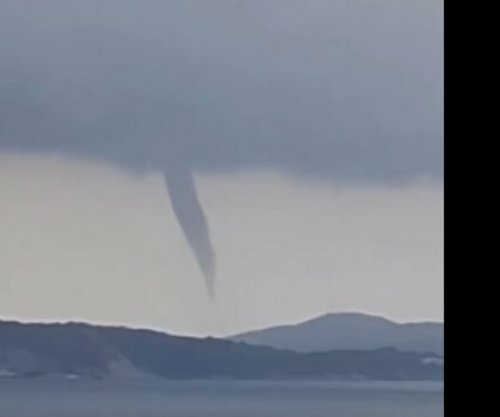 Tornado pranë bregdetit të Ksamilit