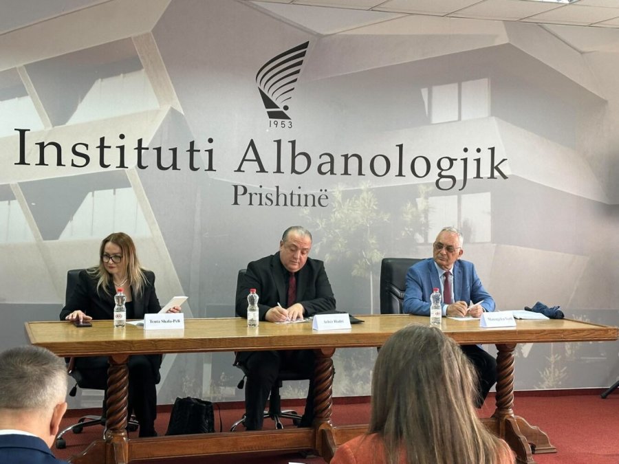 27 vjetori i çlirimit  organizohet konferencë shkencore për ruajtjen e kujtesës historike