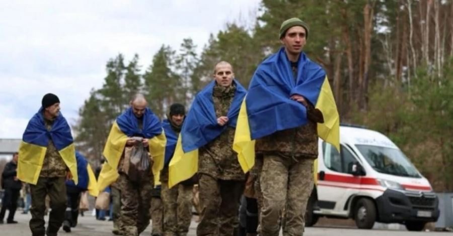 Ukraina dhe Rusia shkëmbejnë nga 185 të burgosur lufte