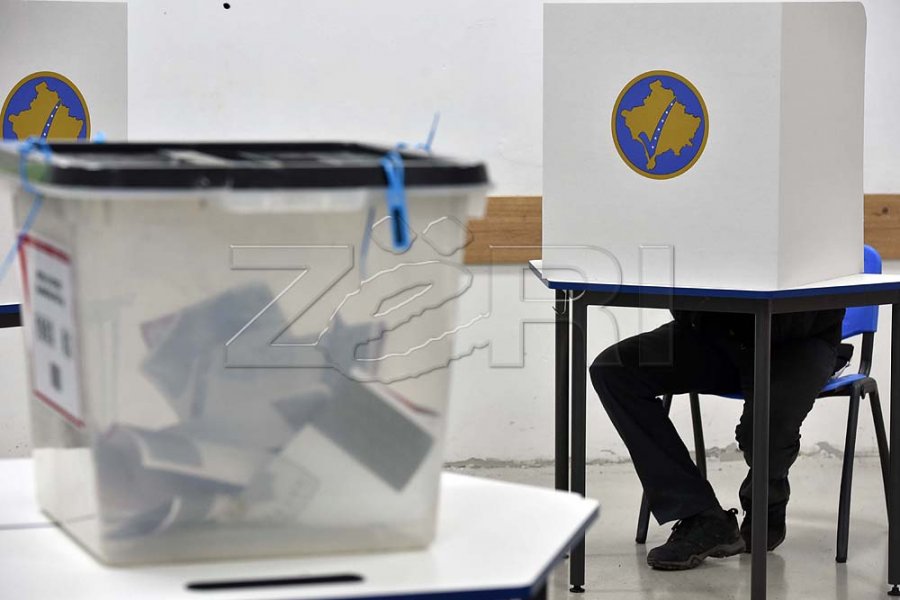 Dita e zgjedhjeve  911 qendra të rregullta votimi në gjithë vendin