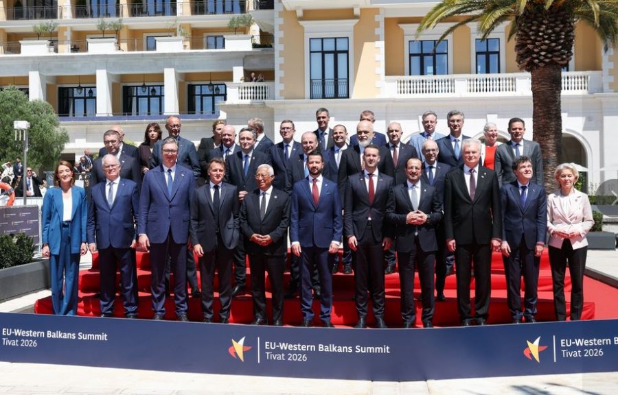 Presidentja e Parlamentit Evropian  Nuk po flasim vetëm për zgjerimin  po e bëjmë atë