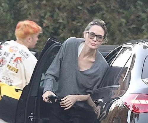 Angelina Jolie feston ditëlindjen e 51-të me fëmijët, mes tensioneve familjare dhe distancimit nga Brad Pitt