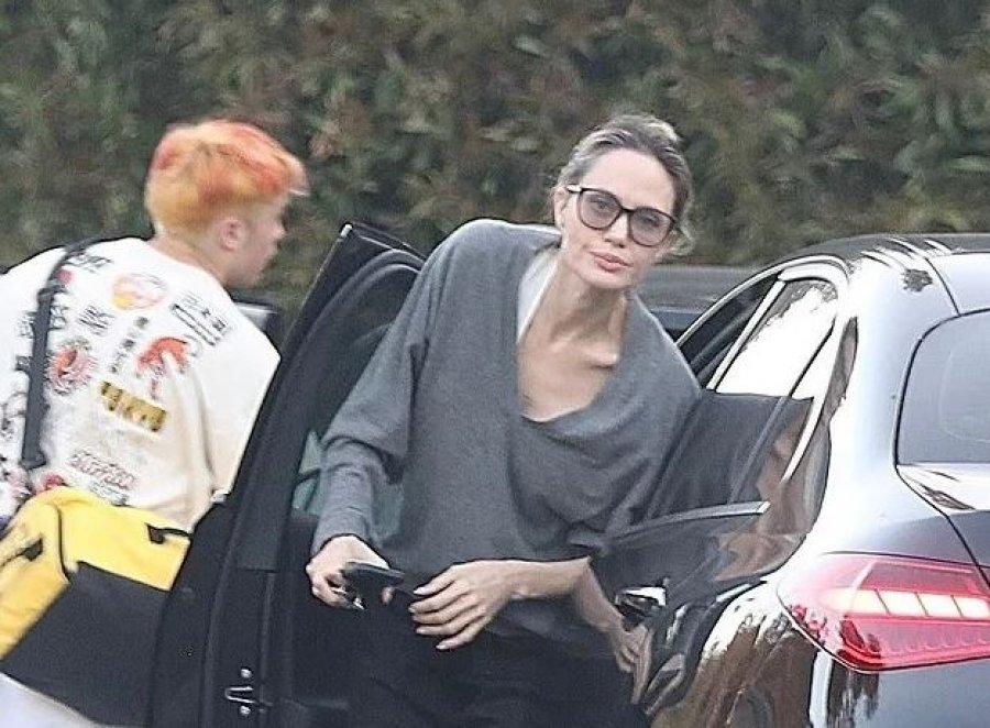 Angelina Jolie feston ditëlindjen e 51 të me fëmijët  mes tensioneve familjare dhe distancimit nga Brad Pitt