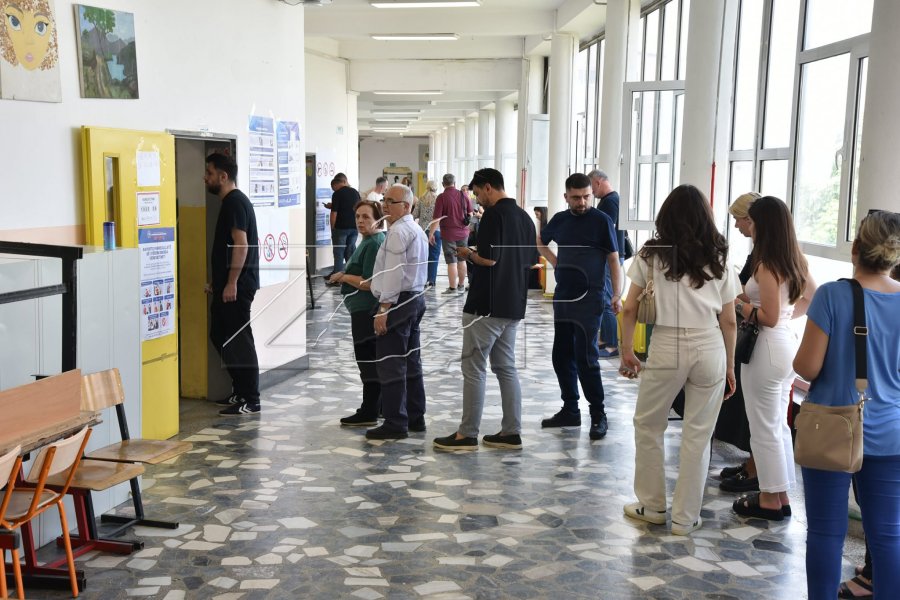 Mbi 140 mijë votues më pak se më 28 dhjetor, bie pjesëmarrja në zgjedhje deri në orën 15:00