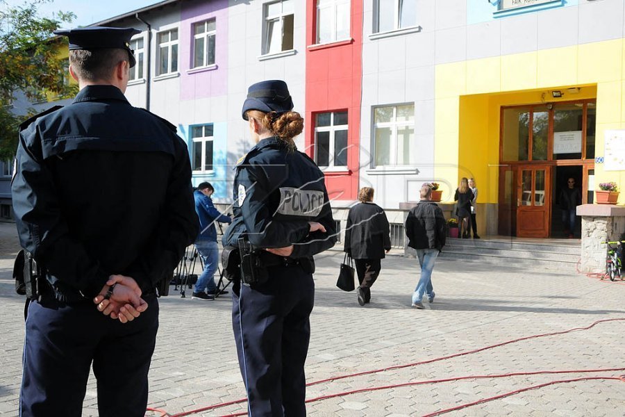 Policia  Procesi zgjedhor u zhvillua i qetë  17 raste penale dhe 5 të ndaluar