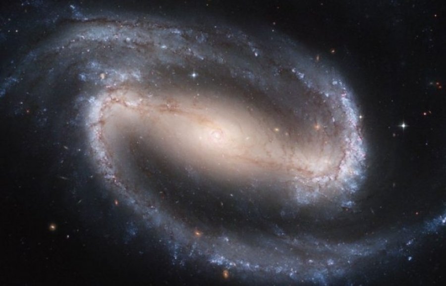 astronomet-sfidojne-teorite-ekzistuese-pas-zbulimit-ne-galaktiken-gn20