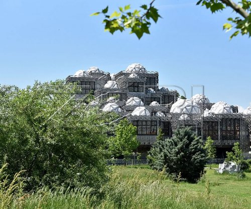 Tjetërsimi i historisë, rrezik për vendin