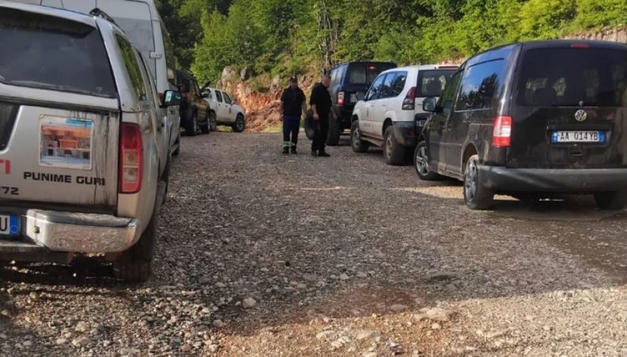 Pas dy ditësh gjenden dy turistët gjermanë, humbën kontaktet në një zonë malore në Shqipëri