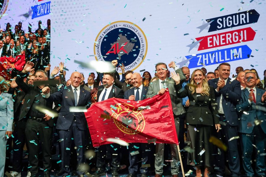 Ardian Gjini e kalon Ramush Haradinajn në listën e AAK së