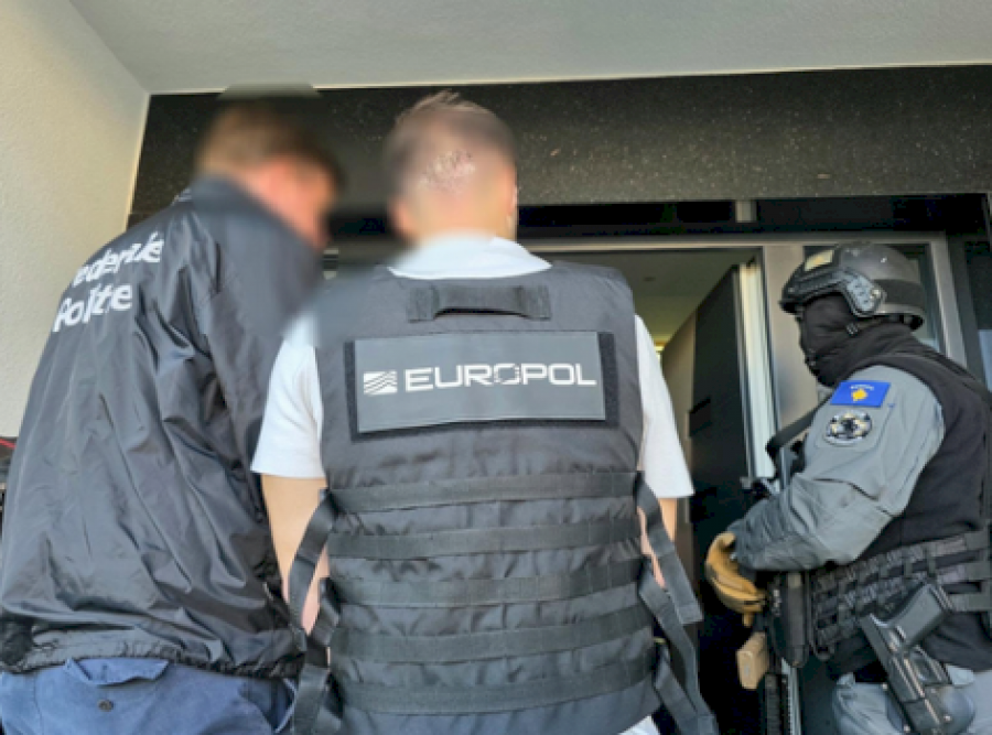 aksioni-i-europol-it-kunder-droges-dhe-shperlarjes-se-parave-gjykata-vendos-per-pese-te-dyshuarit