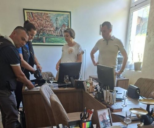 Arrestohen dy drejtorë të shkollave paralele serbe në Kamenicë