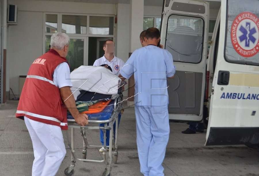 Detaje nga aksidenti i rëndë në autostradën  Ibrahim Rugova   burrë e grua të lënduar