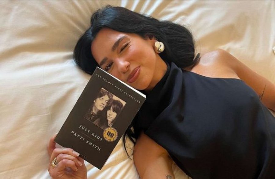 Dua Lipa frymëzon edhe përmes librave, zbulon pesë titujt e saj të preferuar