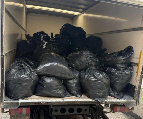 Dogana e Kosovës sekuestron rroba të falsifikuara në vlerë mbi 81 mijë euro