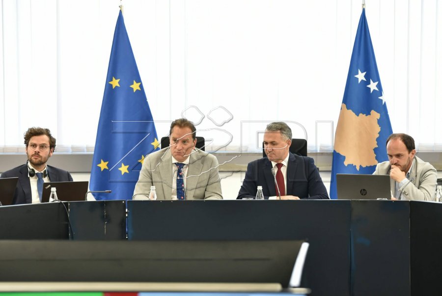 Bllokada në Kuvend rrezikon humbjen e rreth 60 milionë eurove nga Plani i Rritjes i BE së
