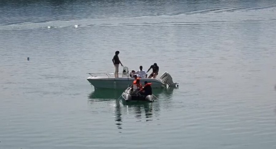 Pas rreth dy ditë kërkimesh  nxirret nga liqeni i Ulzës trupi i pajetë i 37 vjeçarit
