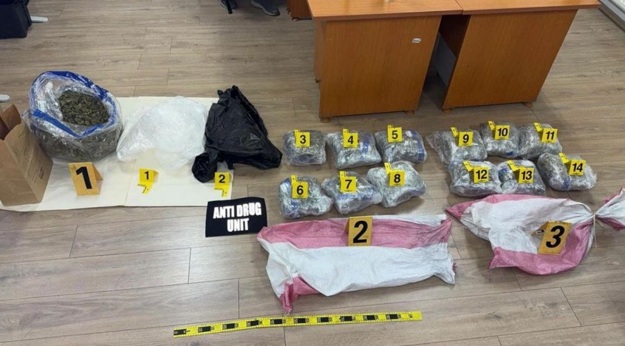 Konfiskohen rreth 18 kilogramë marihuanë  prangosen dy persona në Kaçanik