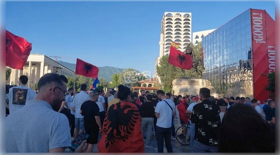 Protesta kundër projektit të investimit në Zvërnec  vijon për të 21 ën ditë radhazi