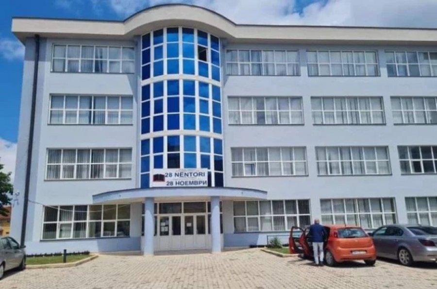 Dibra po boshatiset  veç 32 nxënës u regjistruan në gjimnaz në afatin e parë