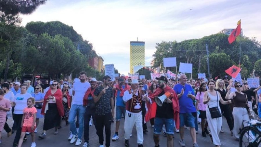 Sot dita e 23 të e protestës në Tiranë  aktivistët dhe qytetarët pritet të mblidhen para Kryeministrisë