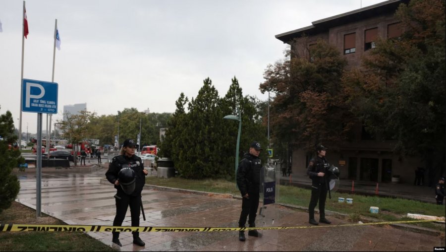 Turqia arreston mbi 200 persona para samitit të NATO-s