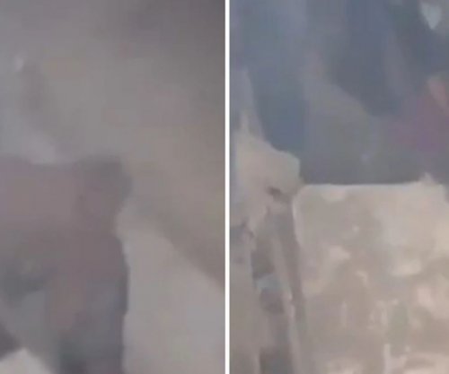 Momenti kur tre fëmijë shpëtohen nga rrënojat në Venezuelë
