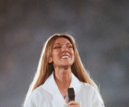 Celine Dion paralajmëron këngë të re në frëngjisht