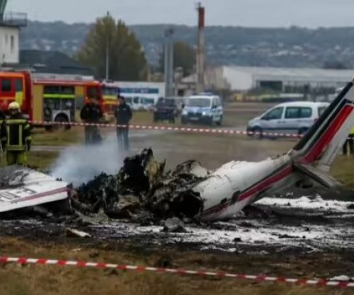Rrëzohet aeroplani në Francë, humbin jetën 11 persona