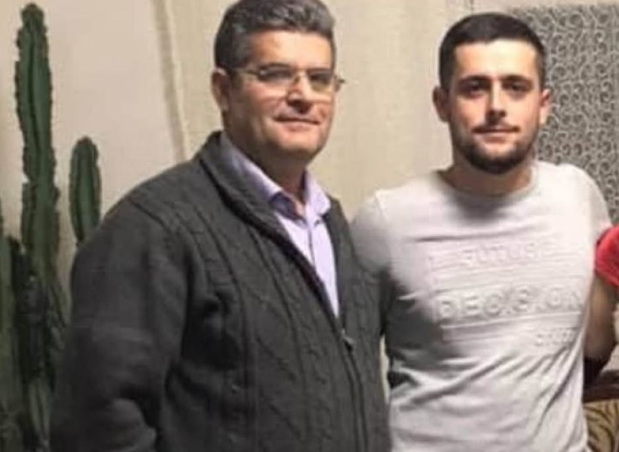 Po pastronin veturën në oborrin e shtëpisë  detaje nga tragjedia në Deçan ku vdiqën babë e bir