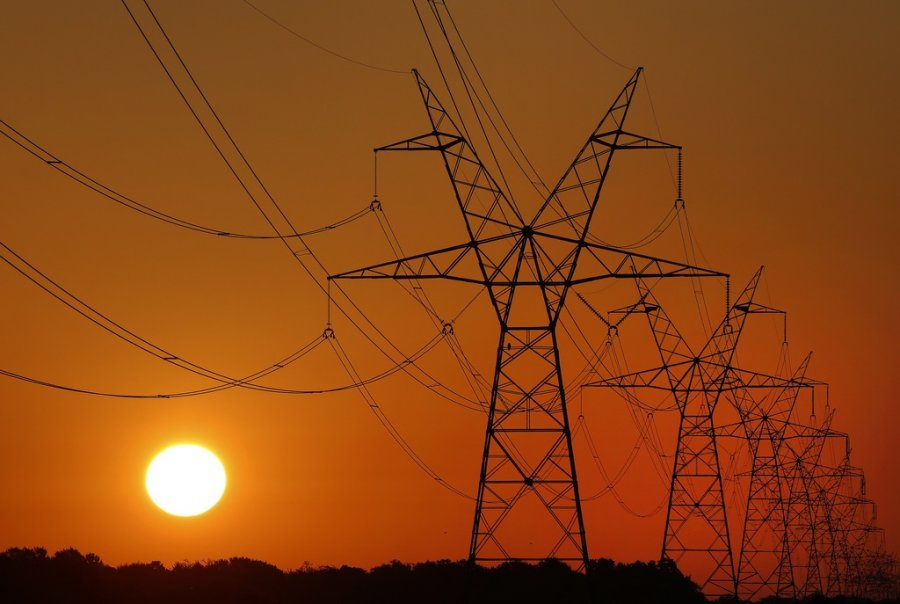 Çmimet e energjisë elektrike në Zvicër pritet të bien përsëri në vitin 2027
