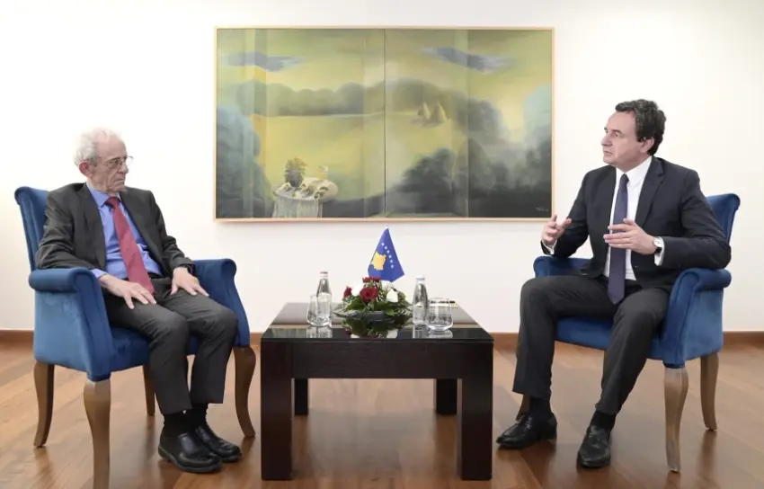 Kurti pret profesorin amerikan Daniel Serwer  diskutojnë për integrimet euroatlantike dhe sigurinë rajonale