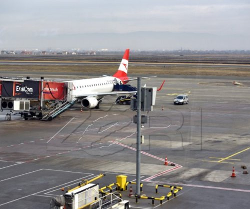 Aeroplani bën ulje emergjente në Prishtinë, dyshohet se një shqiponjë u fut në njërin prej motorëve