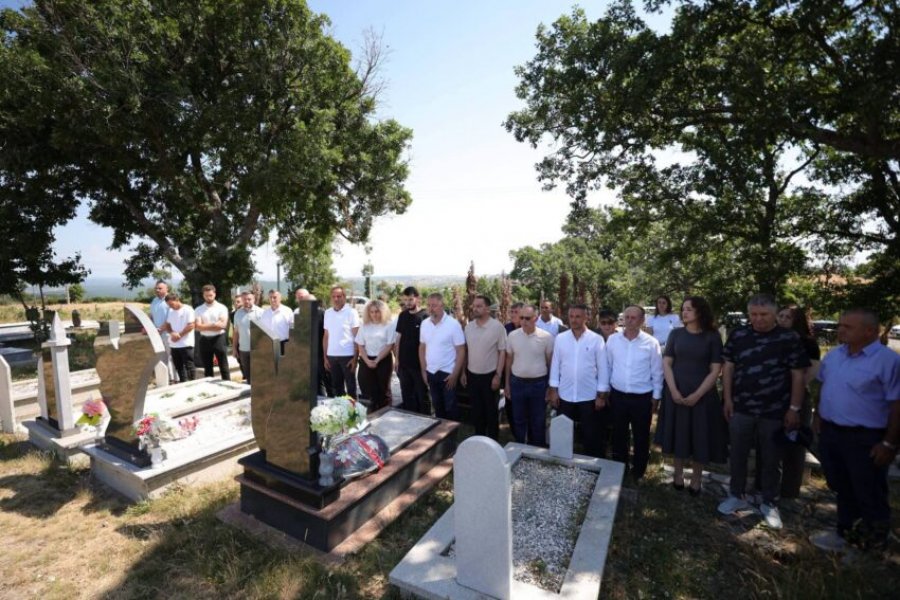 Lushtaku kujton dëshmorët e rënë në Betejën e Hadës: Flijimi i tyre ishte vendimtar në rrugën drejt lirisë së Kosovës