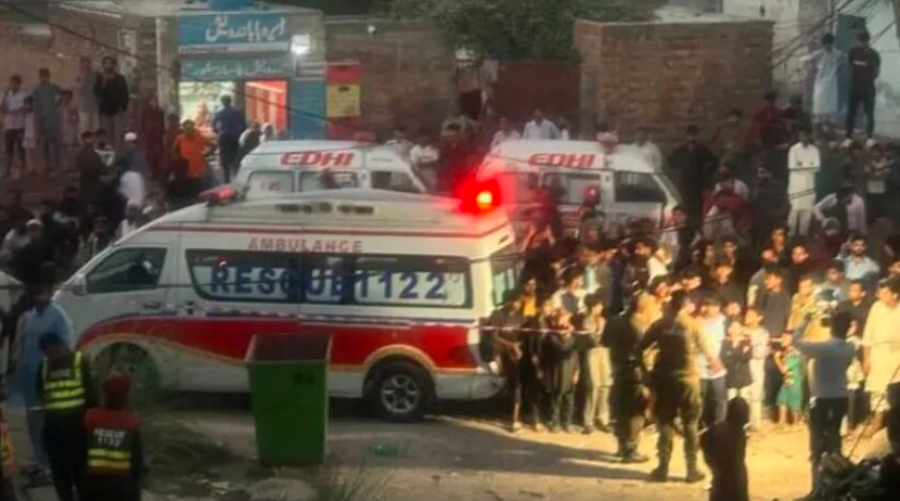 Tragjedi në Pakistan: Shembet çatia e një qendre mësimi, vdesin 14 fëmijë