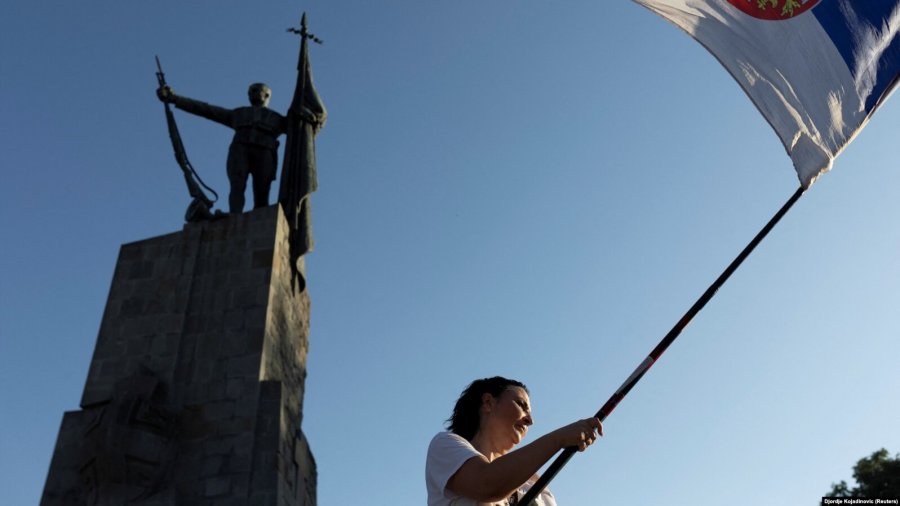 Protestat në Serbi me narrativin për Kosovën kundër pushtetit në Beograd