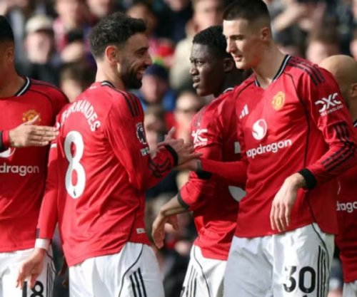 Man Utd përmbys Palacen, Carrick shkruan historinë në 