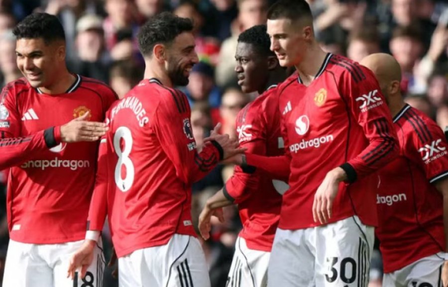 Man Utd përmbys Palacen, Carrick shkruan historinë në 