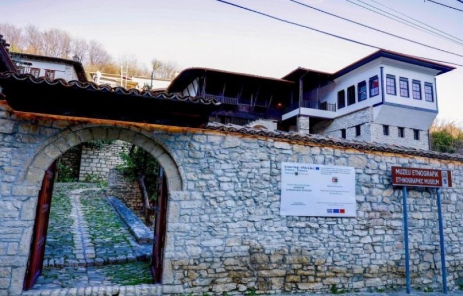 restaurohet-muzeu-etnografik-i-beratit-po-punohet-per-rihapje