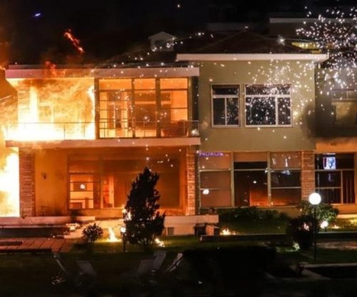 Gjykata e Tiranës liron nga qelia katër protestuesit e opozitës