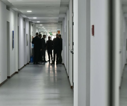 Kurti e Abdixhiku, ende në takim