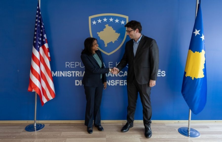 Prattipati dhe Murati diskutuan rritjen e investimeve në Kosovë