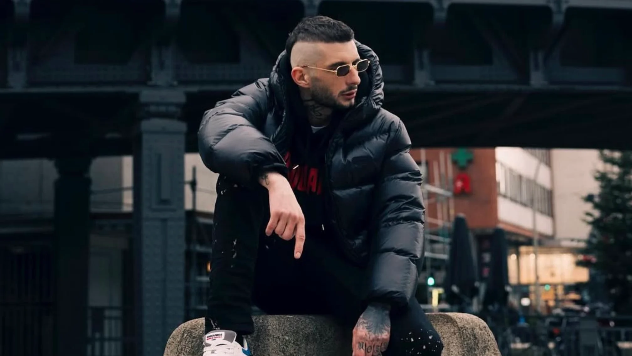 Arrestohen Gramos Krasniqi “Mossi” dhe dy të tjerë për sulmin ndaj gazetarit