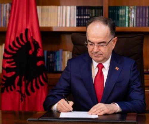 Begaj dekreton ndryshimet në Qeveri