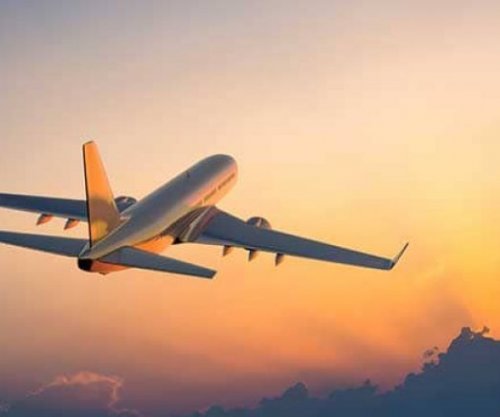 Mos e mbani kurrë celularin ndezur në avion, ja përse