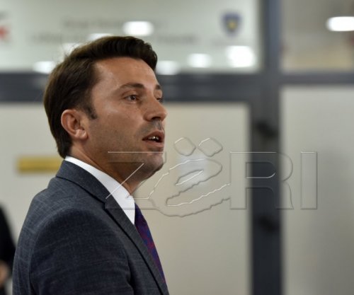 Deputeti Rrustemi i reagon këshilltares së Osmanit